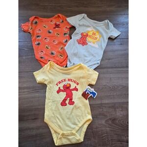 Sesame street baby boy bodysuit lot 3-6 mos